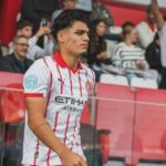 Juan Arango Jr. debutando en la Liga con el Girona en el estadio Martínez Valero.