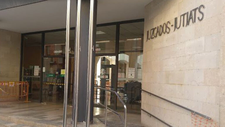 Un juzgado perdona 24.380 euros de deuda a una mujer abandonada y arruinada por su expareja