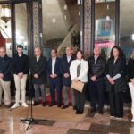 Minuto de silencio en Costitx por la víctima de apuñalamiento.