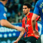 Omar Mascarell en un partido de f&uacute;tbol con el Mallorca