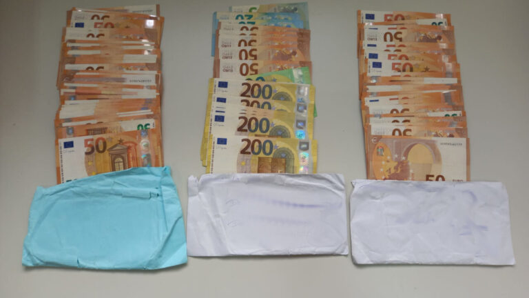 Un recién excarcelado roba un deportivo, huye de la Policía y es detenido tras una persecución