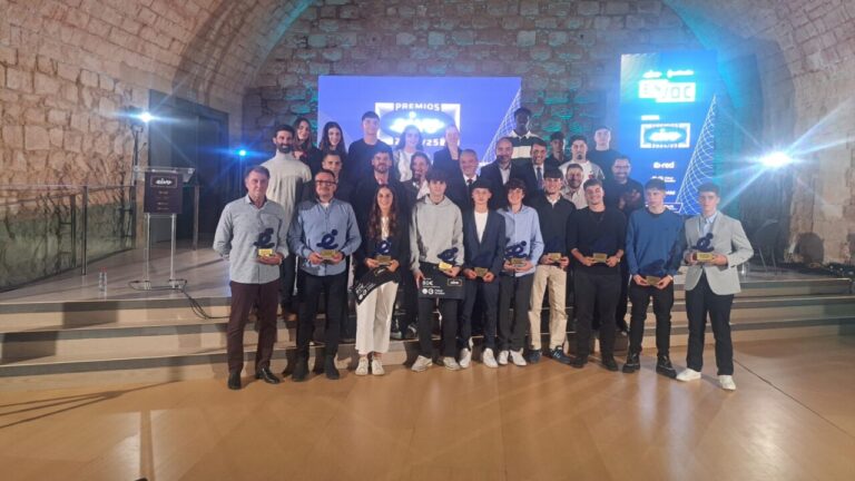 Entrega de premios Eivo TV a deportistas destacados en Es Baluard
