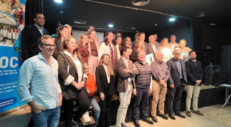 Grupo de participantes en la final de Calvià Emprèn 2025