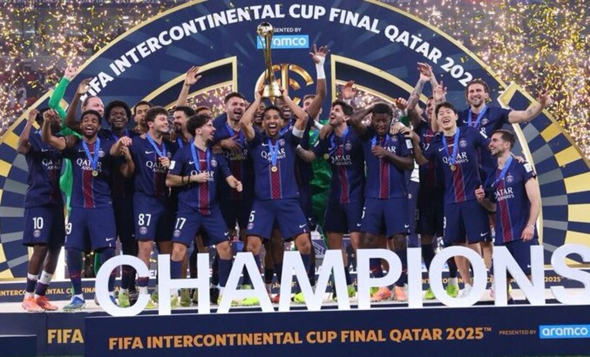 Jugadores del PSG celebrando la victoria en la Copa Intercontinental 2025