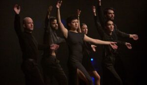 Grupo de bailarines en una actuación en el Teatre Principal de Palma