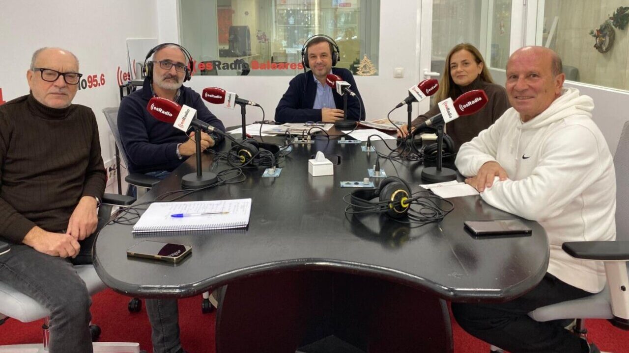 Mesa de debate con Gari Dur&aacute;n, Tom&aacute;s Bordoy y otros en esRadio