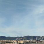 Vista del cielo y montañas en las Islas Baleares