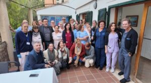 Grupo de trabajadores de la Llar de Calvi&agrave; durante la celebraci&oacute;n navide&ntilde;a
