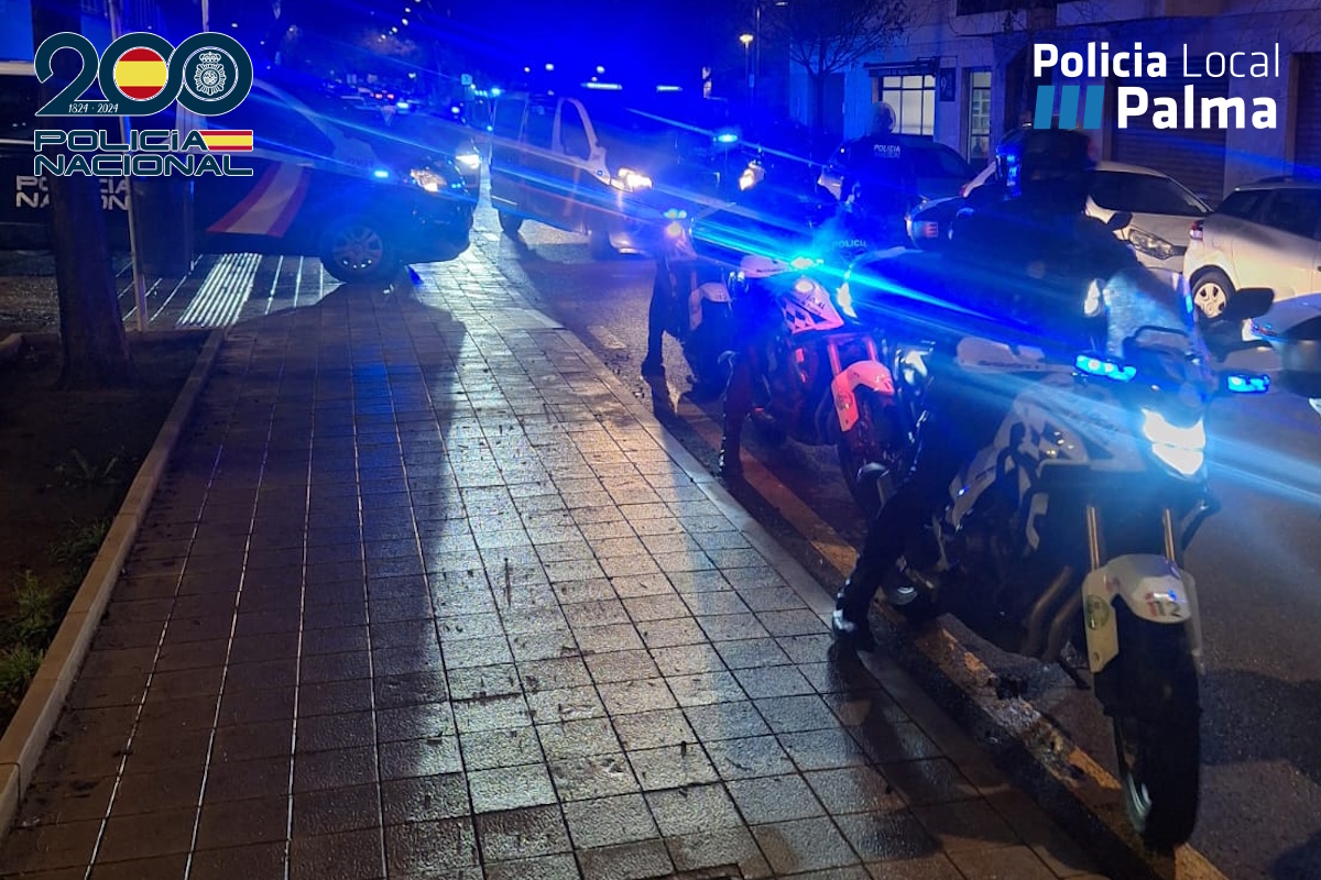 Operativo policial en un bar de Camp Redó con luces azules