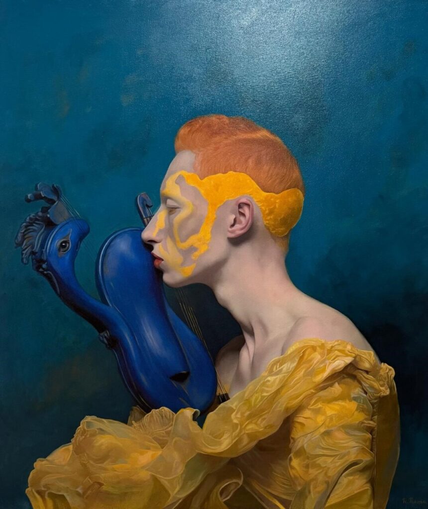 Retrato de Rafael Palma con fondo azul y detalles en amarillo