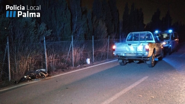 Un ciclista borracho y un coche sin ITV chocan en Palma
