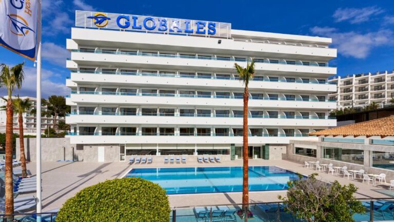 World2Meet compra Altura y cierra un acuerdo comercial con Hoteles Globales