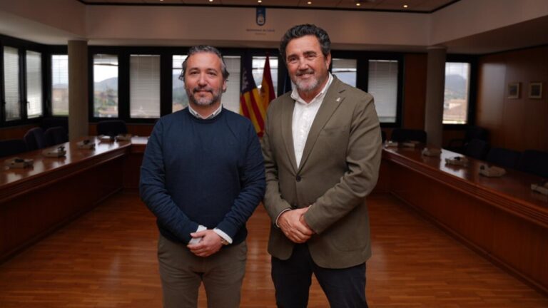 Reuni&oacute;n entre el conseller de Mallorca y el alcalde de Calvi&agrave;