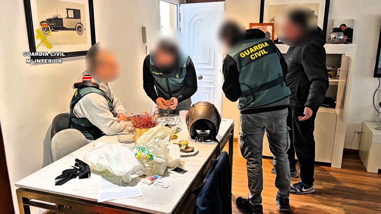 Detenido por robar 6.000 euros en siete establecimientos de Andratx y Peguera