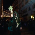 Participantes en la celebraci&oacute;n del D&iacute;a de la Peste en Palma con trajes tradicionales.