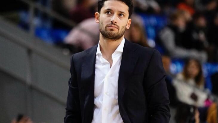 Juan Ignacio D&iacute;ez de Achar&aacute;n en el banquillo del Palmer Basket