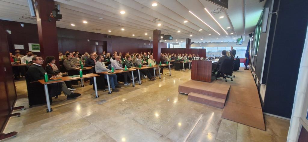 Asistentes en una jornada sobre &aacute;ridos reciclados en Mallorca