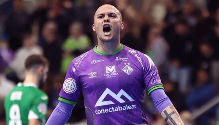 Fabinho celebrando un gol durante la Supercopa de España 2026