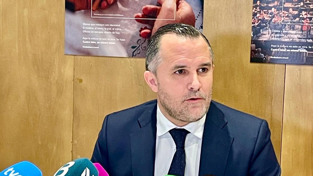 Javier Vich durante una conferencia sobre el turismo en Mallorca