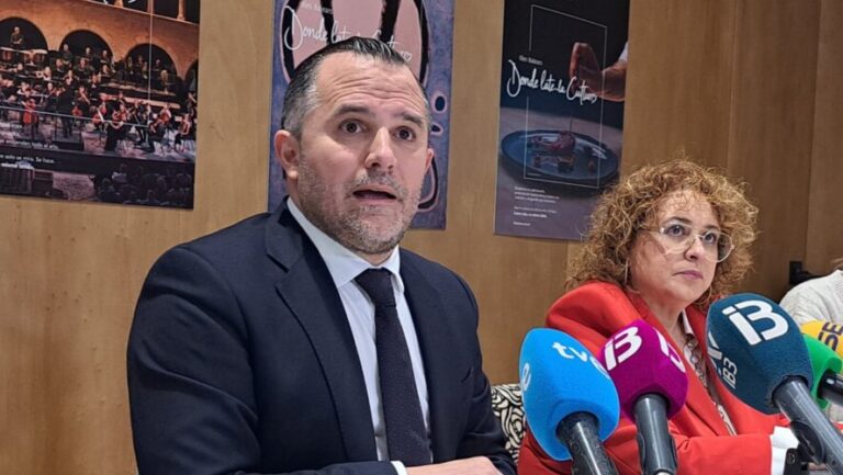 Javier Vich en conferencia sobre el crecimiento tur&iacute;stico en Mallorca