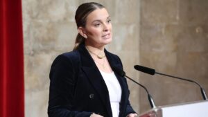 Marga Prohens expresando sus condolencias por Miquel Contest&iacute;
