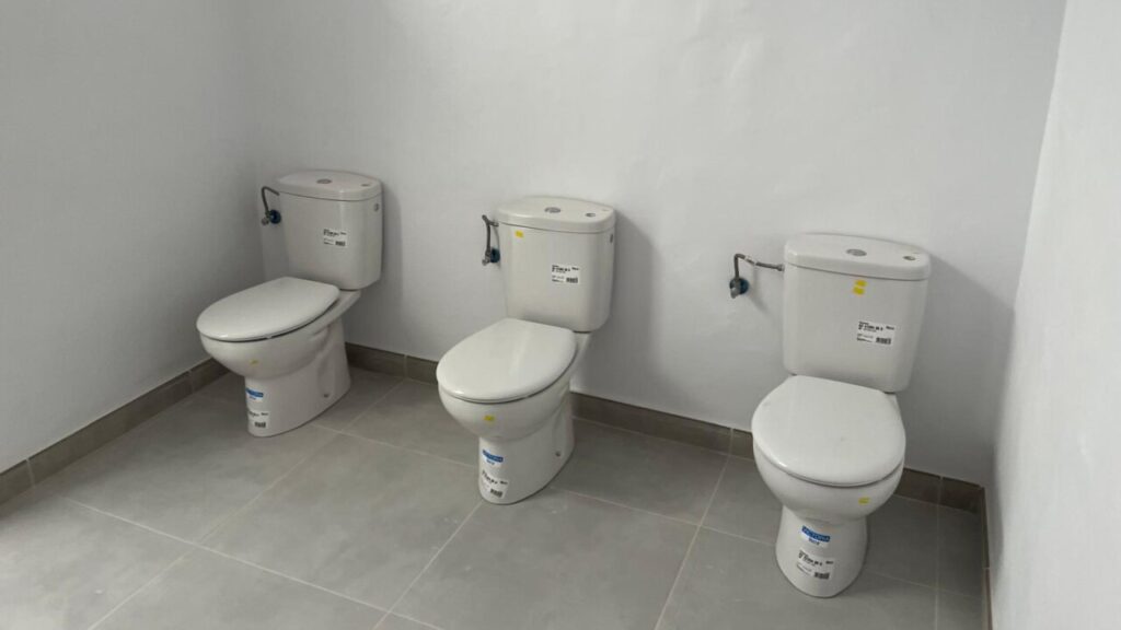 Ba&ntilde;os del Camp d'Aprenentatge en Sant Joan de Labritja