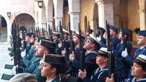 Militares en formaci&oacute;n durante la Pascua Militar en Mallorca