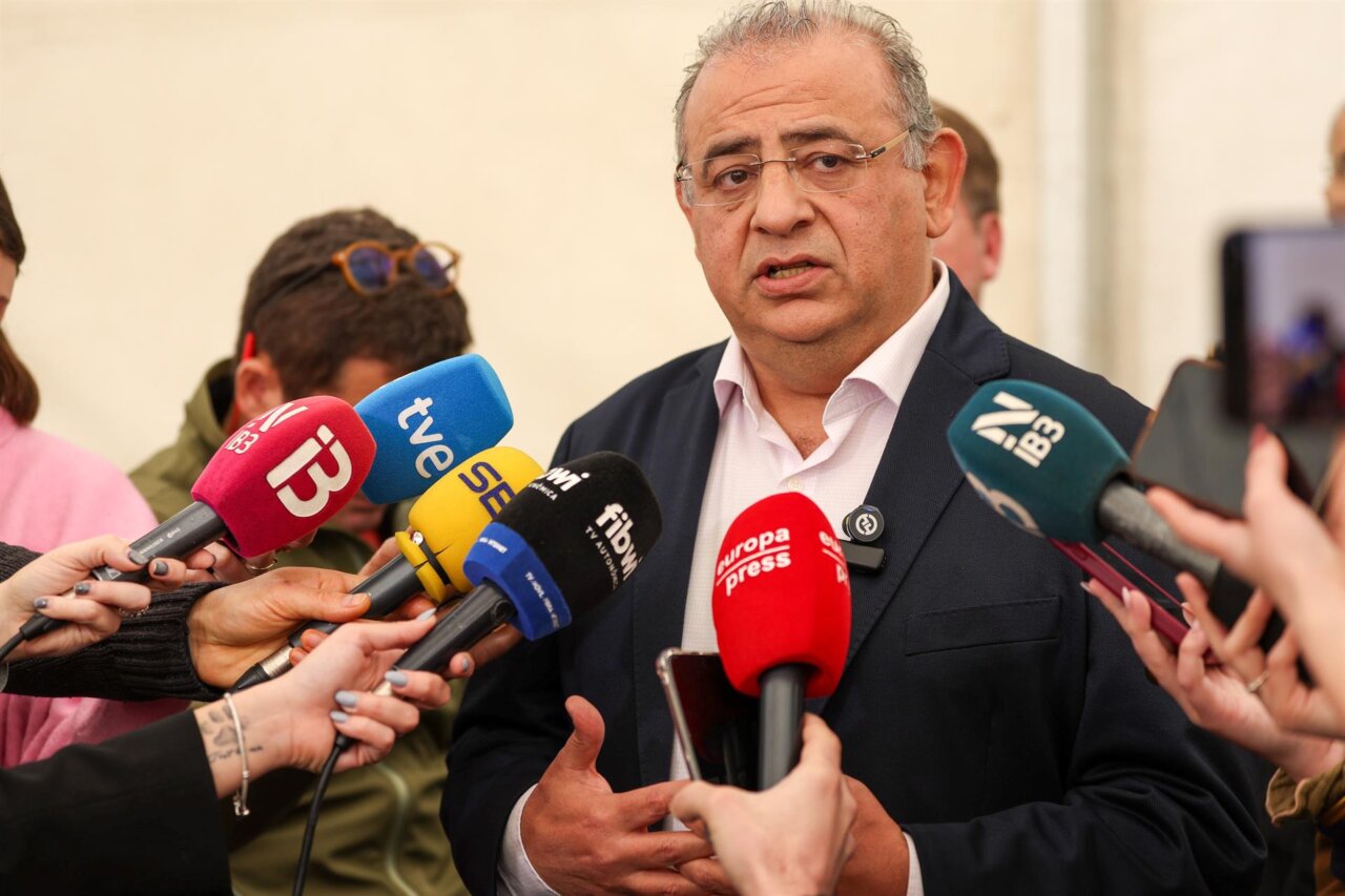 Rueda de prensa sobre la regularizaci&oacute;n de extranjeros en Baleares