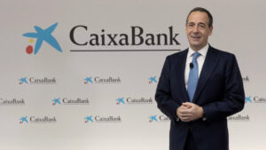 CaixaBank ha alcanzado un beneficio r&eacute;cord de 5.891 millones, con un crecimiento superior a lo previsto en cr&eacute;dito y recursos de clientes.