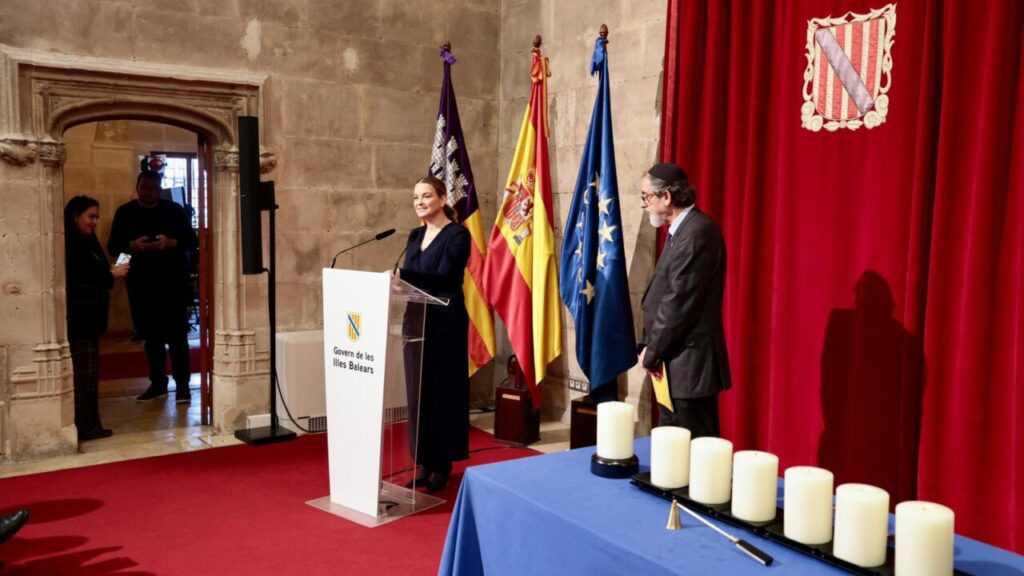 Marga Prohens durante su discurso en el Consolat de Mar