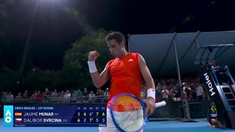 &Eacute;pica remontada de Munar para seguir vivo en el Open de Australia