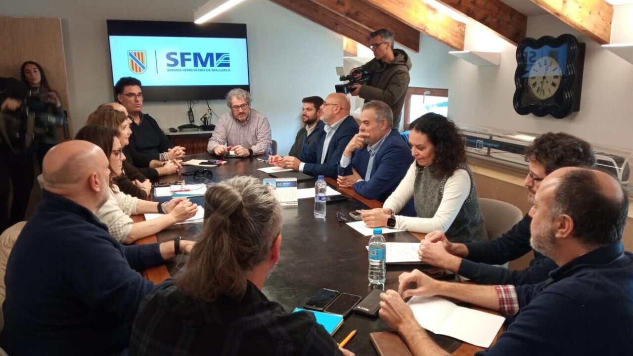 Negociaciones en SFM: luz verde a 15 de las 48 propuestas de los maquinistas