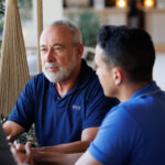 Reuni&oacute;n de ejecutivos de RIU Hotels discutiendo estrategias de expansi&oacute;n