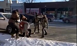 Protesta en Minneapolis con presencia de la Guardia Nacional