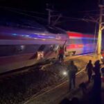Accidente de trenes de alta velocidad en C&oacute;rdoba con equipos de emergencia