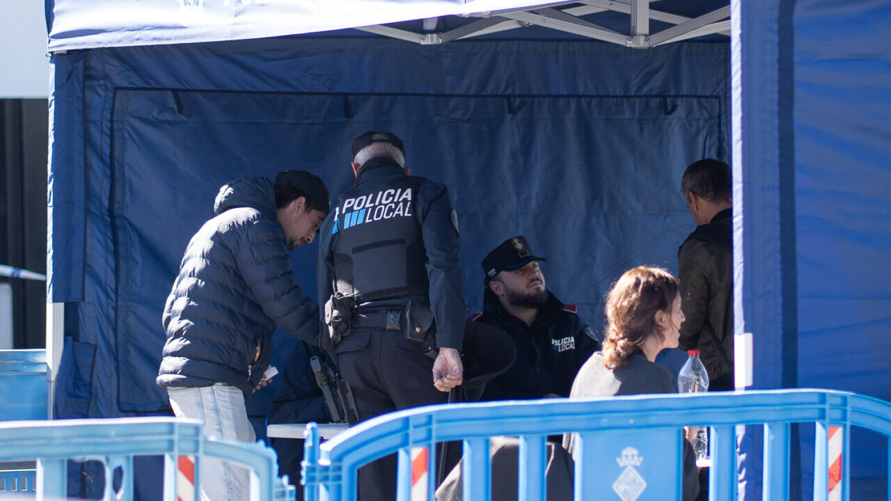 Operativo de control de la Polic&iacute;a Local en la antigua c&aacute;rcel de Palma