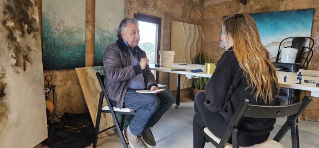 Entrevista a Victoria Canals en su taller de arte en Mallorca