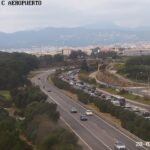 Vista de retenciones en la carretera Ma-19 cerca del aeropuerto de Palma.