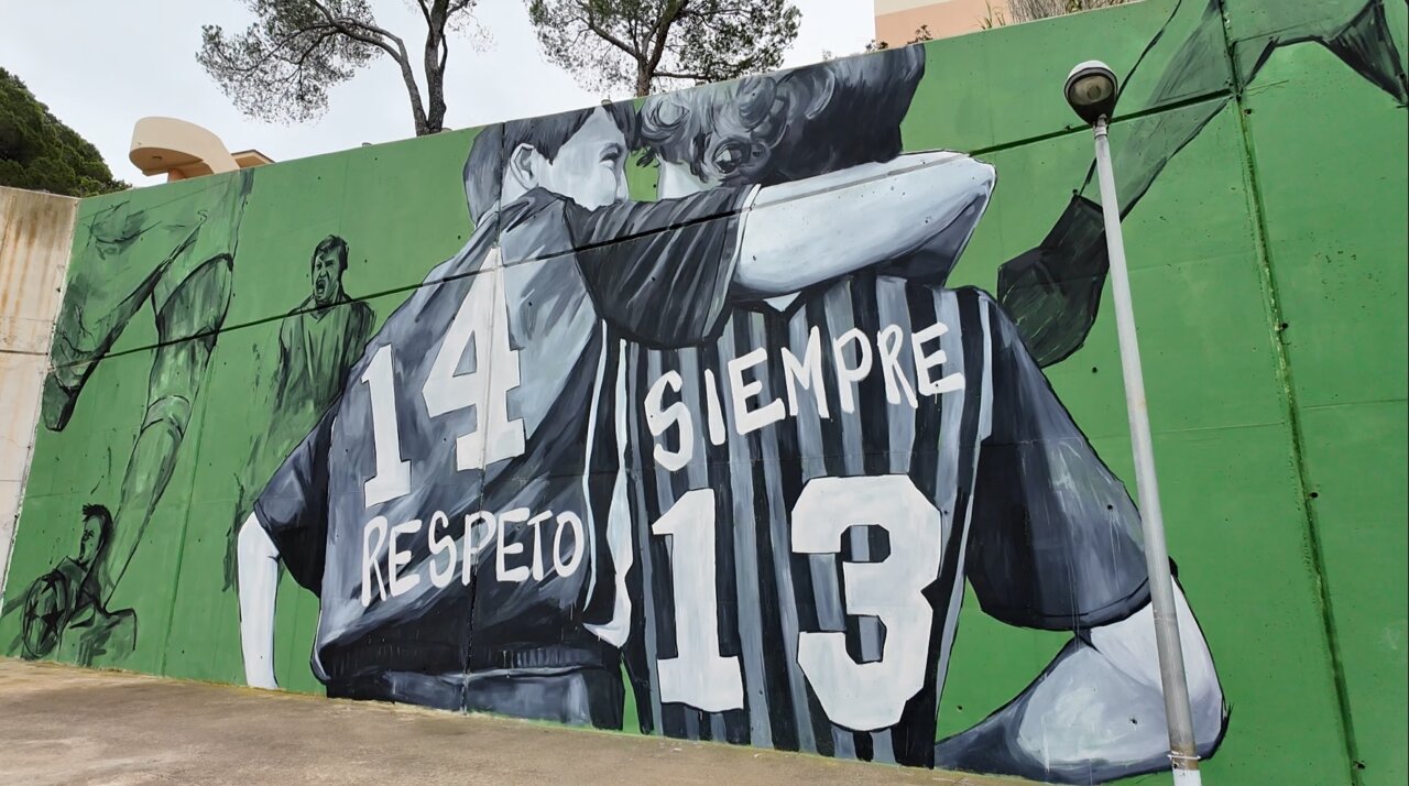 Mural que promueve el respeto y compa&ntilde;erismo en el deporte