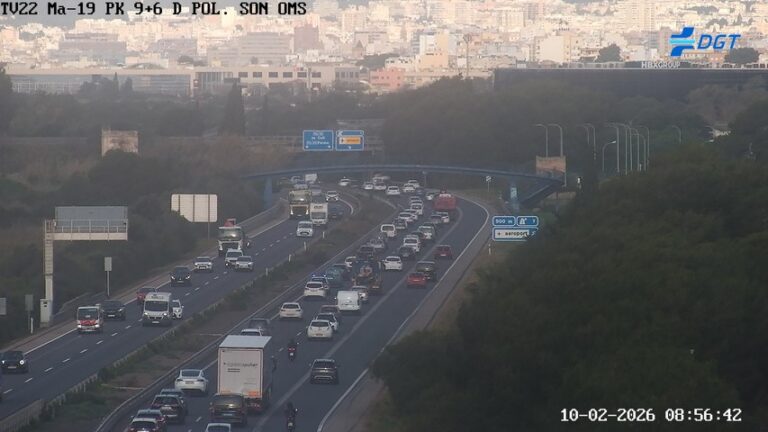 Un accidente provoca un atasco en la autopista de Llucmajor en hora punta