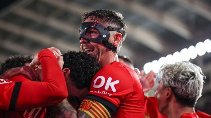 Jugadores del RCD Mallorca celebrando un gol en el estadio