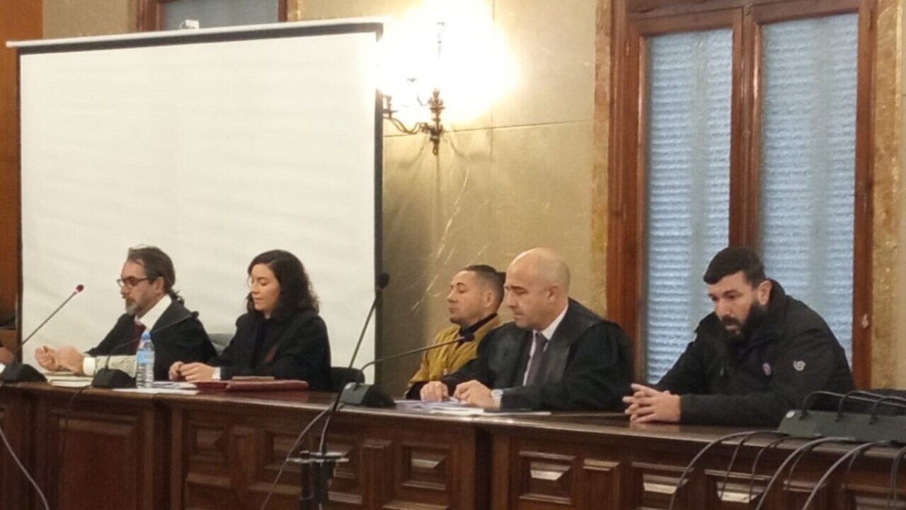 Condenado a 8 a&ntilde;os de c&aacute;rcel por matar a un hombre en Mah&oacute;n