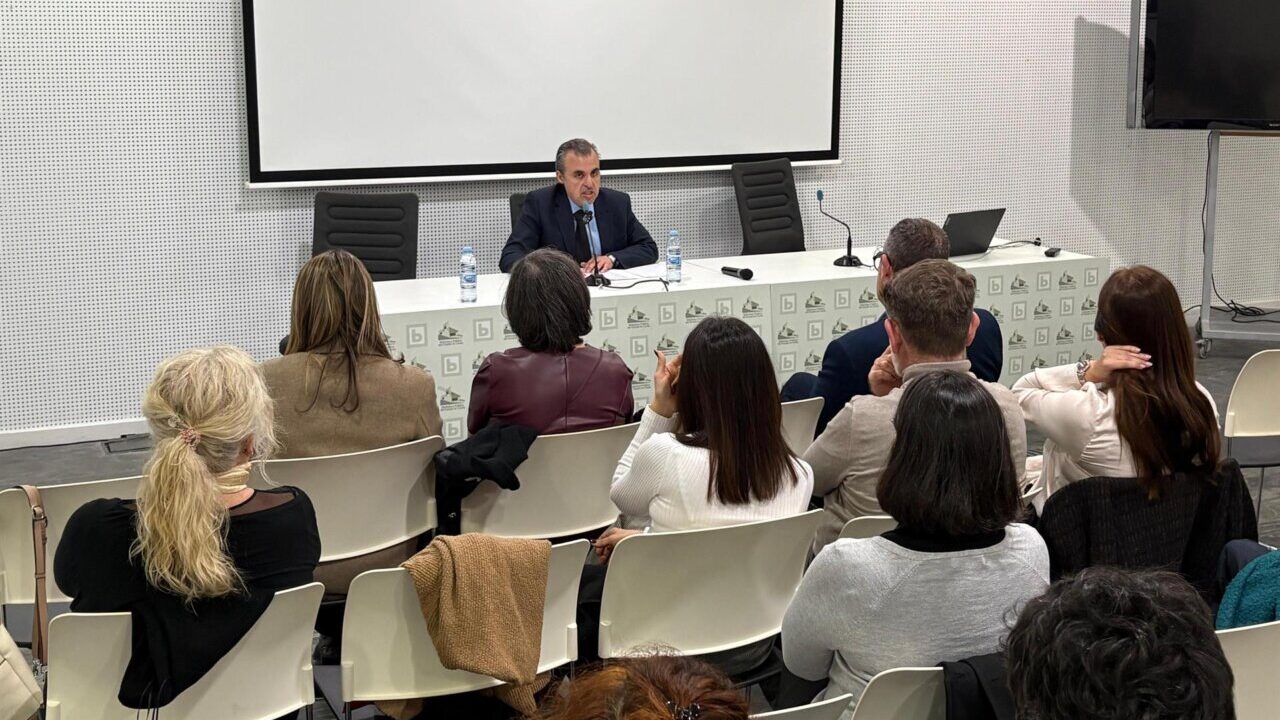 Los psic&oacute;logos educativos atendieron a casi 6.000 alumnos en institutos de Baleares