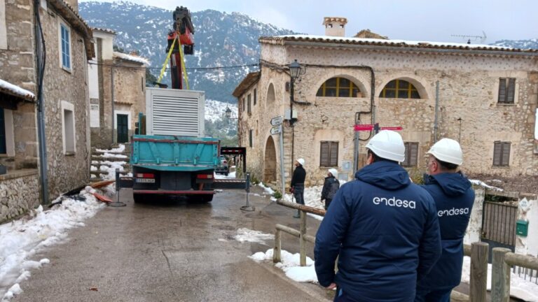 Endesa invierte 1,8 millones para blindar la red el&eacute;ctrica ante fen&oacute;menos clim&aacute;ticos extremos