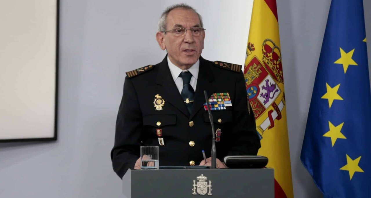 Jefe de la Polic&iacute;a Nacional durante una conferencia de prensa