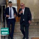 Matthias K&uuml;hn saliendo de los juzgados en Palma con su abogado.