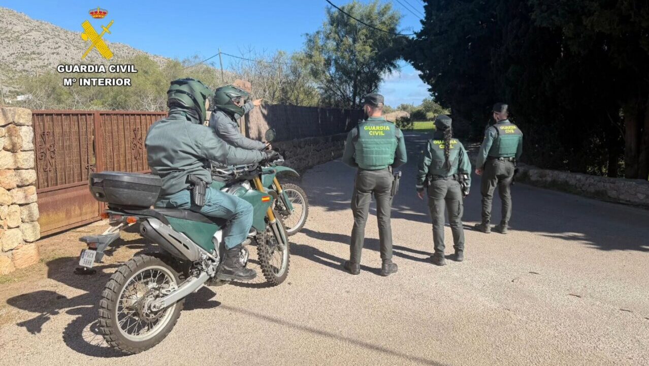 Guardia Civil en operativo de b&uacute;squeda en Pollen&ccedil;a