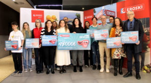 Entrega de donaci&oacute;n de Eroski a asociaciones infantiles en Baleares