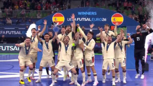 Jugadores de Espa&ntilde;a celebrando la victoria en la Eurocopa de Futsal 2026