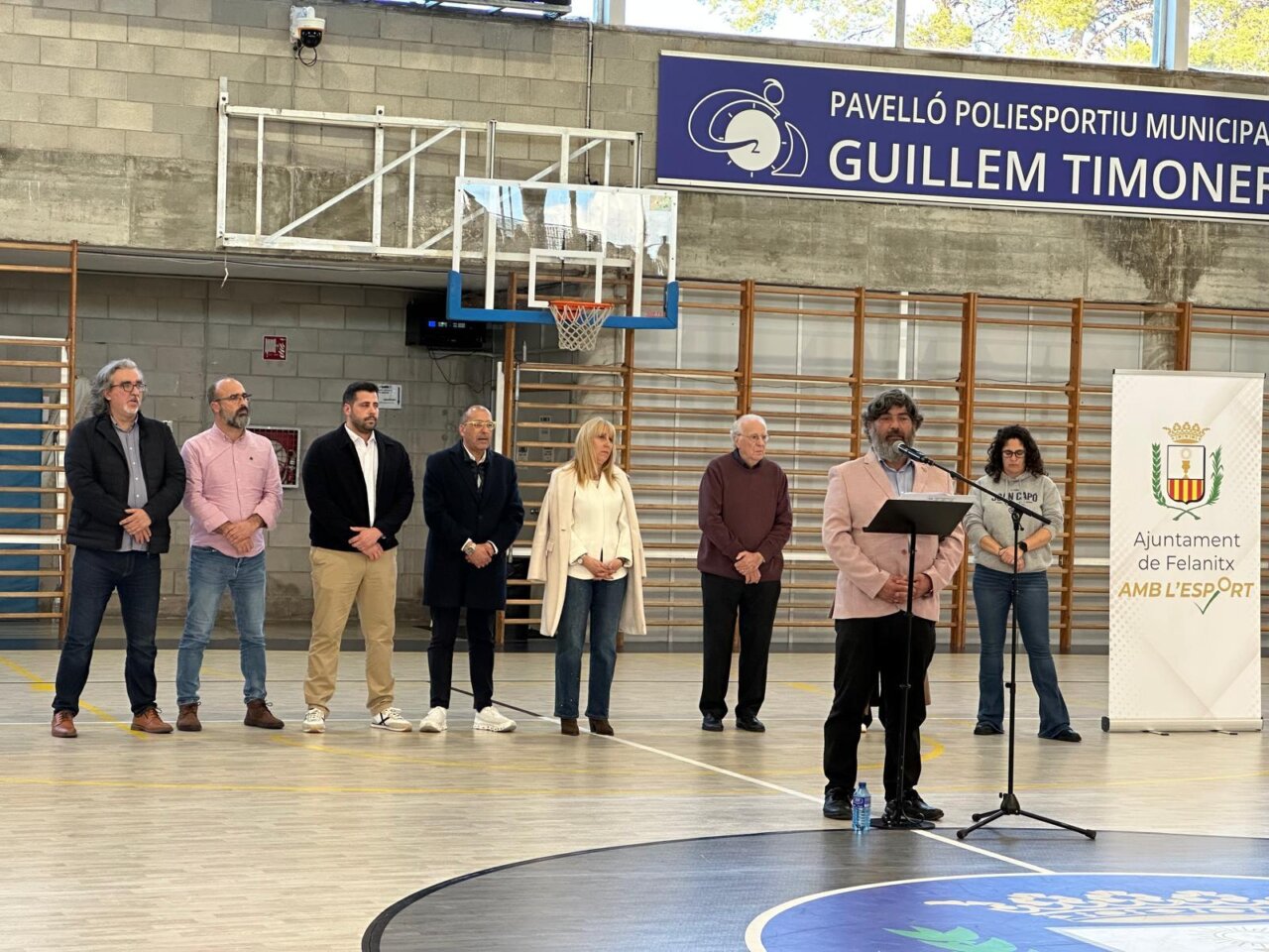 Inauguraci&oacute;n del pabell&oacute;n deportivo Guillem Timoner en Felanitx con autoridades presentes.